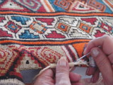 kézi perzsa szőnyegek javítása